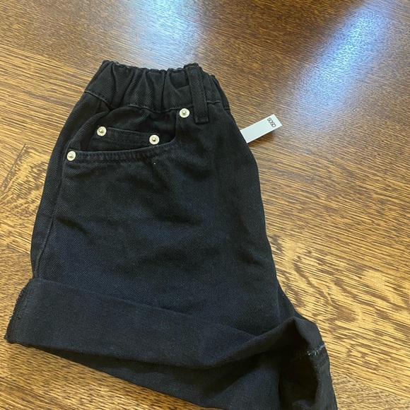 ASOS Denim High Rise Original “Mom” Shorts Size 2 - Picture 3 of 3